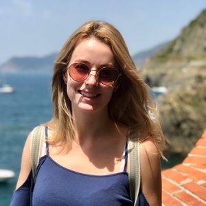 Meet your Posher, Jessica